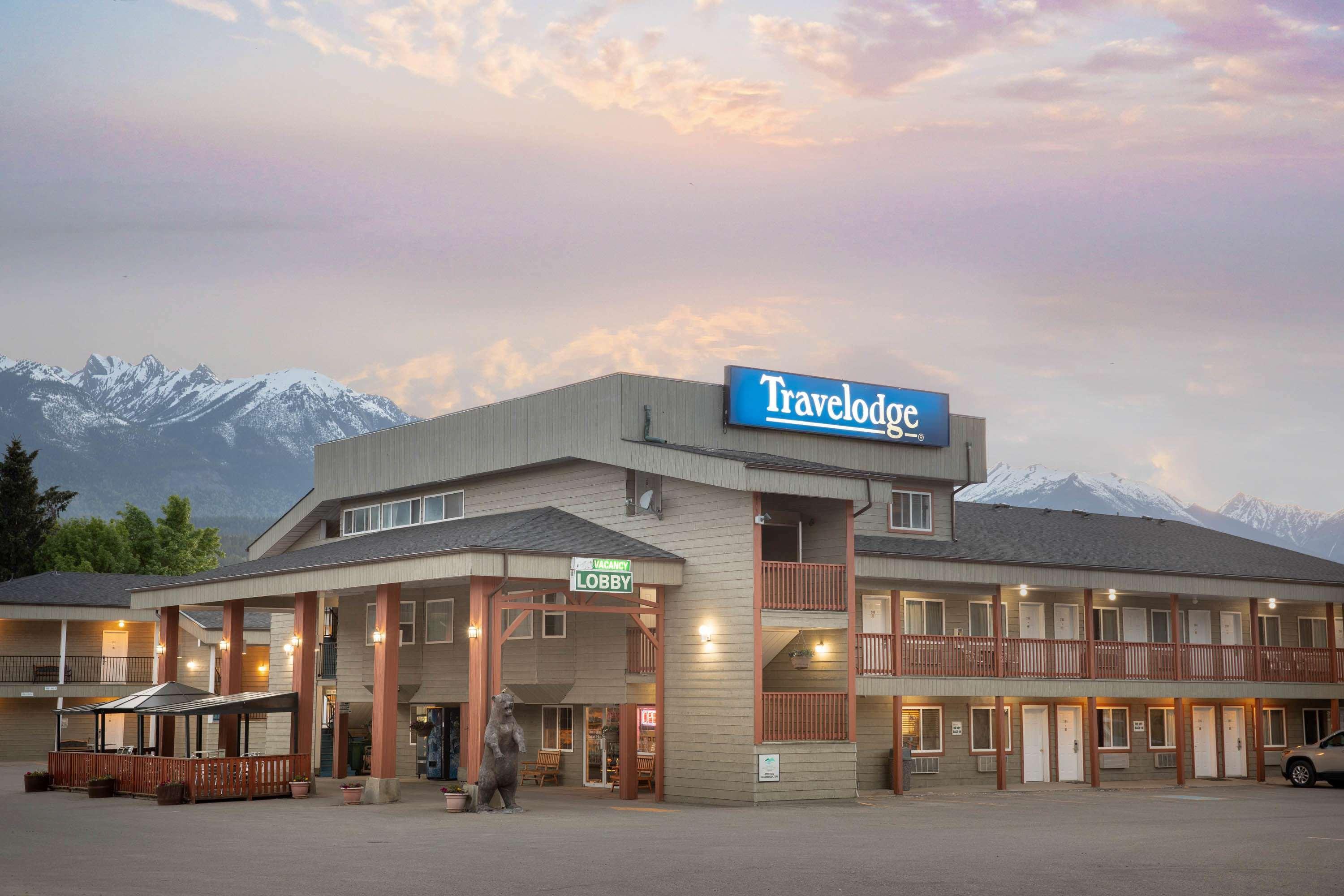 Travelodge By Wyndham Golden Sportsman Lodge Esterno foto